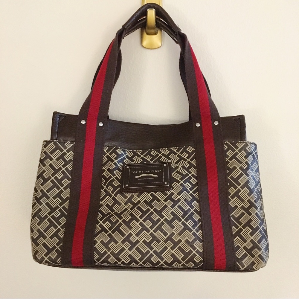 ❗️DONATING 6/15❗️Tommy Hilfiger Handbag